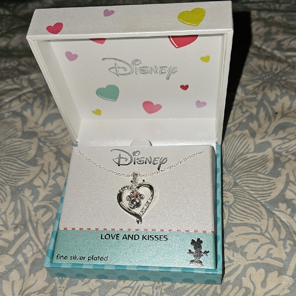 Disney Love And Kisses Silver Plated Necklace Brand New